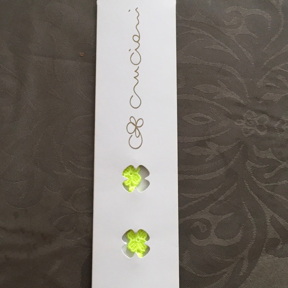 Lime green Cruciani crocheted bracelet